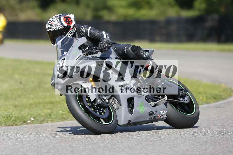 /44 09.08.2025 Plüss Moto Sport ADR/Freies Fahren/87